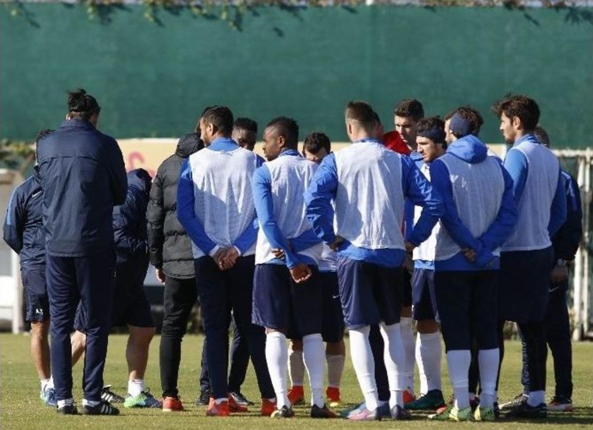 Antalyaspor, Fenerbah&ccedil;e Ma&ccedil;ı Hazırlıklarını S&uuml;rd&uuml;r&uuml;yor