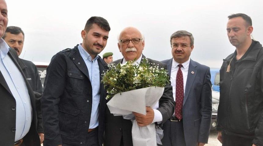 Bakan Avcı: &ldquo;isve&ccedil;&rsquo;teki Gazete T&uuml;rk&ccedil;e Manşet Atıyor &lsquo;hayır&rsquo; Diyin Diye. Size Ne?&rdquo;