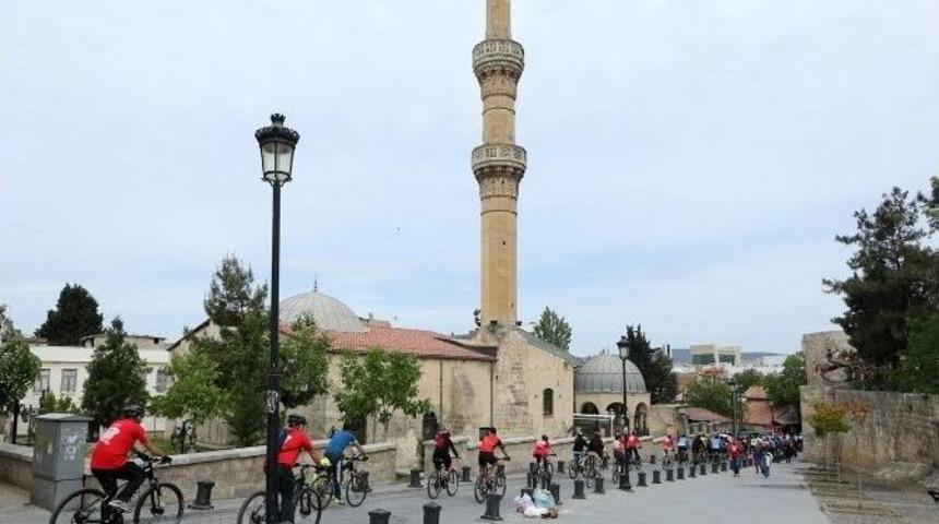 &rsquo;&rsquo;25 Aralık Kurtuluş Kupası&rsquo;&rsquo; Yarışları Başlıyor
