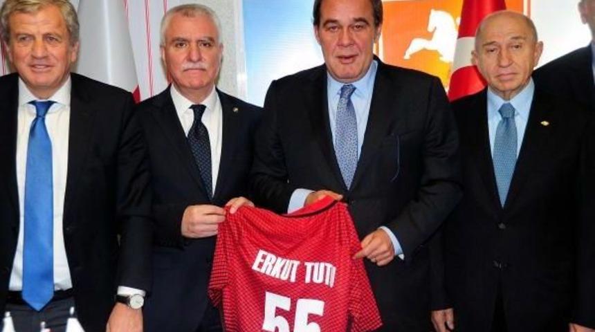 Tff Başkanı Demir&ouml;ren, Samsunspor'u Ziyaret Etti