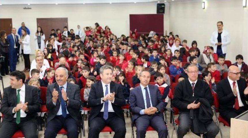 Palancıoğlu, Atık Pil Toplayan &Ouml;ğrencileri &Ouml;d&uuml;llendirdi