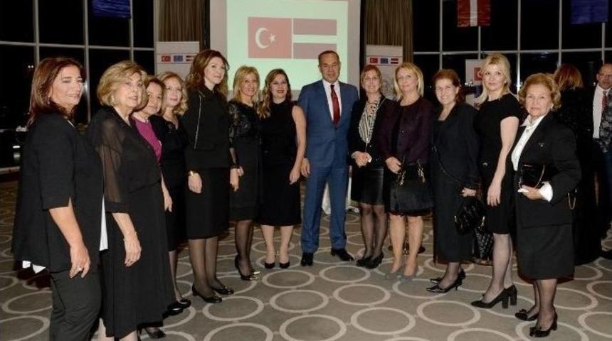 Riga&rsquo;dan Seyhan&rsquo;a Kardeşlik Ve Dostluk Akıyor