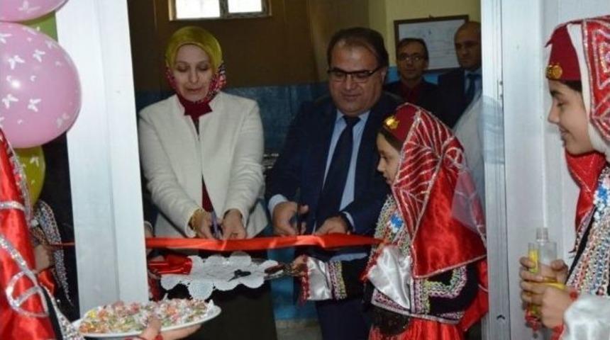 Toki İlkokulunda Konferans Salonu İle Serbest Etkinlik Ve Mutlu &Ccedil;ocuk Yaşam Alanı A&ccedil;ılışları Yapıldı