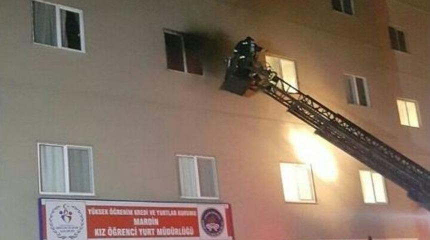 Mardin Kız Yurdu&rsquo;nda Yangın Paniği