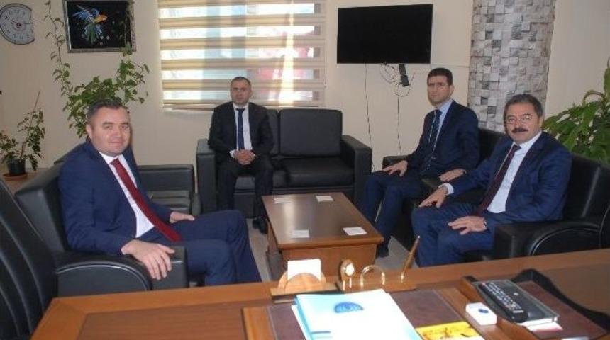 Tuşba Kaymakamı Sarı&rsquo;dan Veda Ziyareti