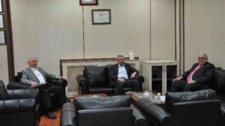 Ak Parti Teşkilat Başkan Yardımcısı Y&uuml;ksektepe Erzurum Ticaret Borsası&rsquo;nı Ziyaret Etti