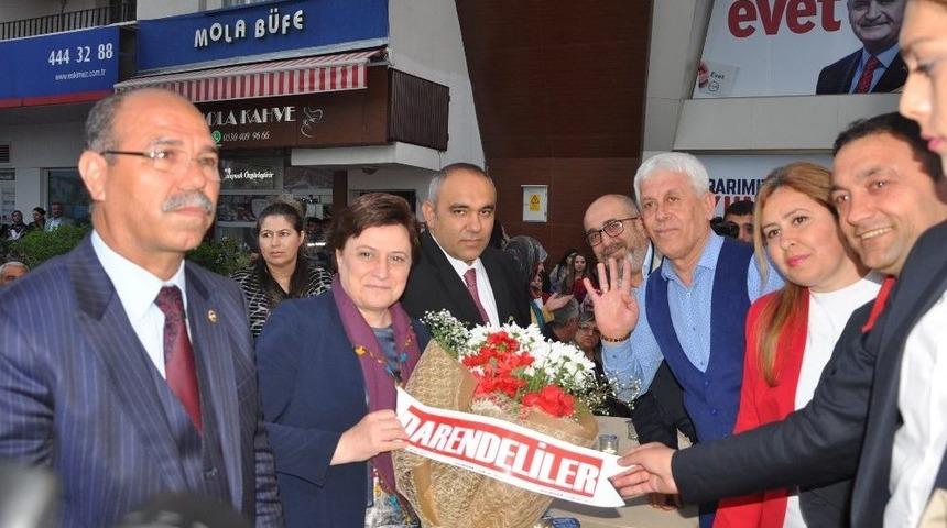 Ak Parti&rsquo;li Fatma G&uuml;ldemet Sarı Kadirli&rsquo;de Halka Hitap Etti