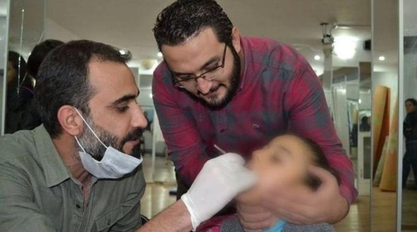 Engelli &Ccedil;ocukların Ağız Ve Diş Bakımları Yapıldı