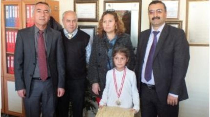 Didim&rsquo;de Masa Tenisinde İl Birincisi Bet&uuml;l &Ouml;d&uuml;llendirildi