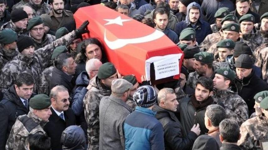 Kalp Krizinden Vefat Eden &Ouml;zel Harekat Polisi Son Yolculuğuna Uğurlandı