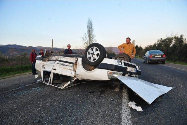 Bursa’da Feci Kaza...takla Atan Otomobilde 2 Genç Yaralandı