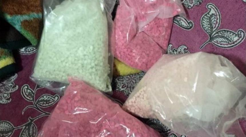 Evden 21 Bin 200 Adet Uyuşturucu Hap Çıktı