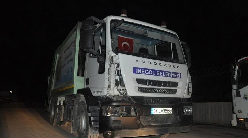 Çöp Kamyonu İle Çarpışan Motosikletli Yaşam Savaşı Veriyor