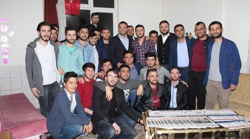 Milletvekili Gizligider Üniversite Öğrencilerine Referandumu Anlattı