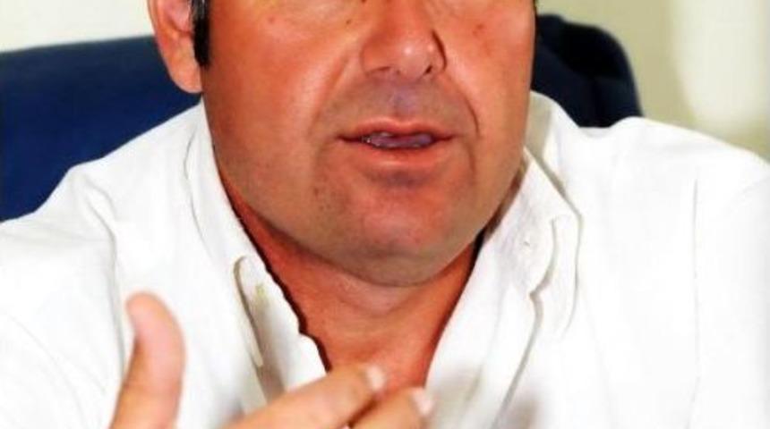 Bodrum'da Ka&ccedil;ak Iskelenin Kazıkları S&ouml;k&uuml;l&uuml;yor