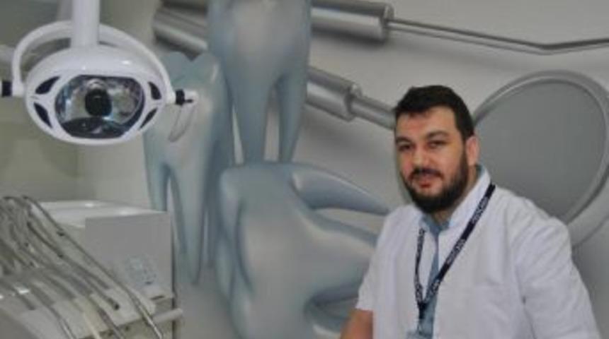 Diş Hekimi Korkusunu Yenemeyenler Anestezi Ile Tedavi Olabiliyor