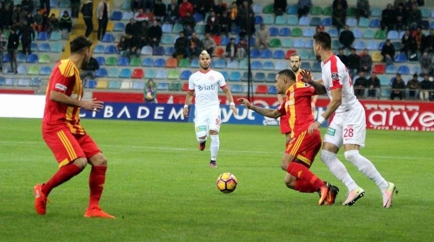 Antalyaspor İle Kayserispor S&uuml;per Lig&rsquo;de 44. Randevuda