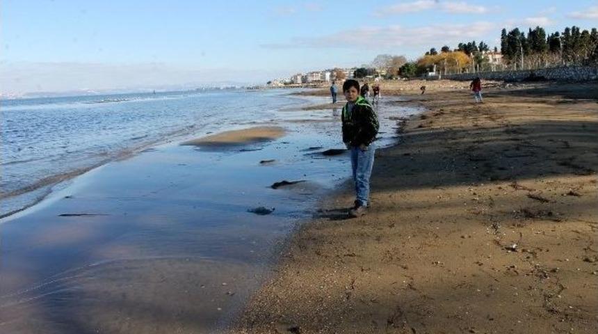 Yalova&rsquo;da Deniz 20 Metre &Ccedil;ekildi