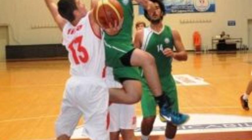 Nil&uuml;fer Belediyespor Başarıya Doymuyor