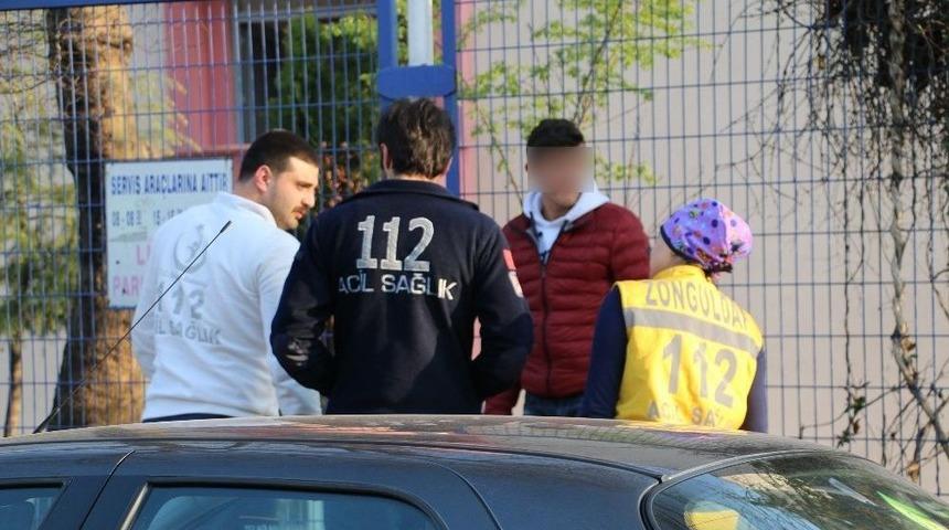 Uyuşturucu Krizine Giren 3 Gen&ccedil; Hastaneye Kaldırıldı