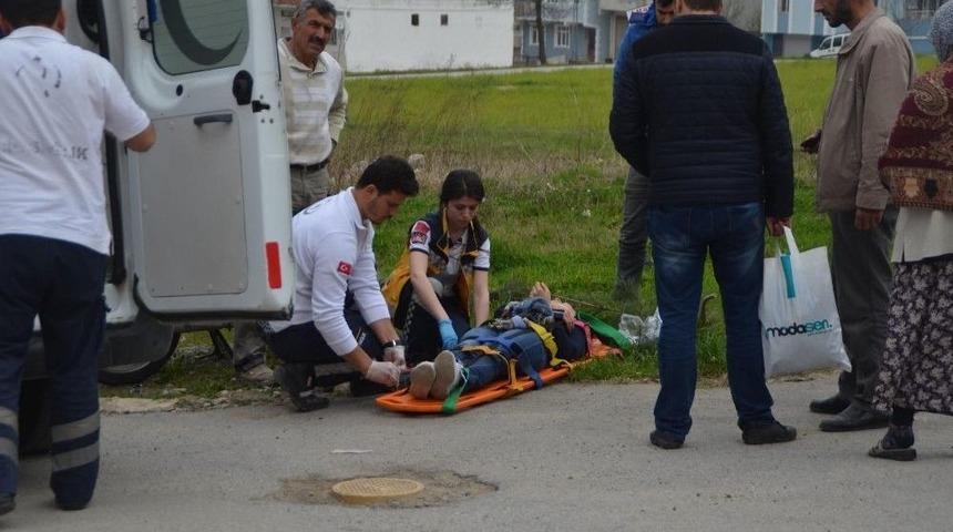 Motosikletin &Ccedil;arptığı Yaya Yaralandı