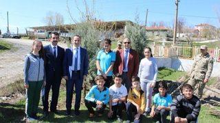 Kofçaz’da Fidanlar Toprakla Buluştu