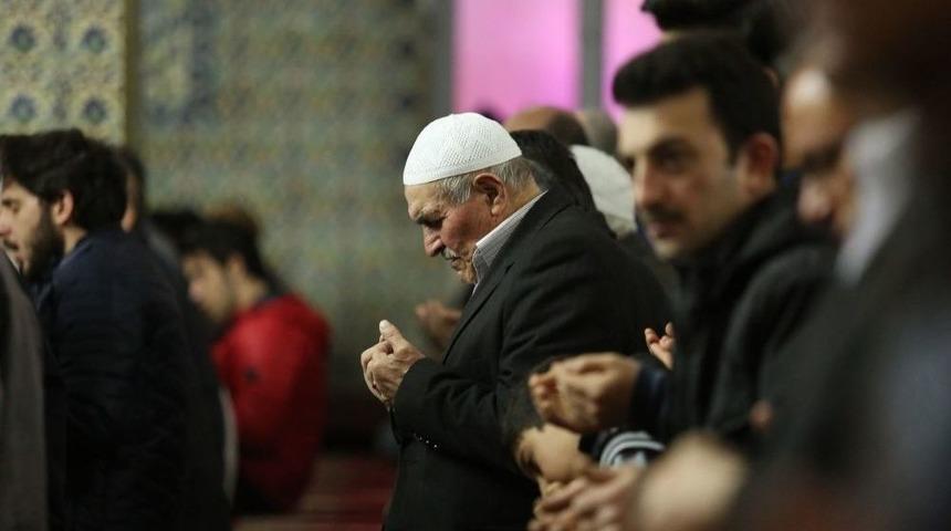 İlkadım&rsquo;da Maneviyat Dolu Gece