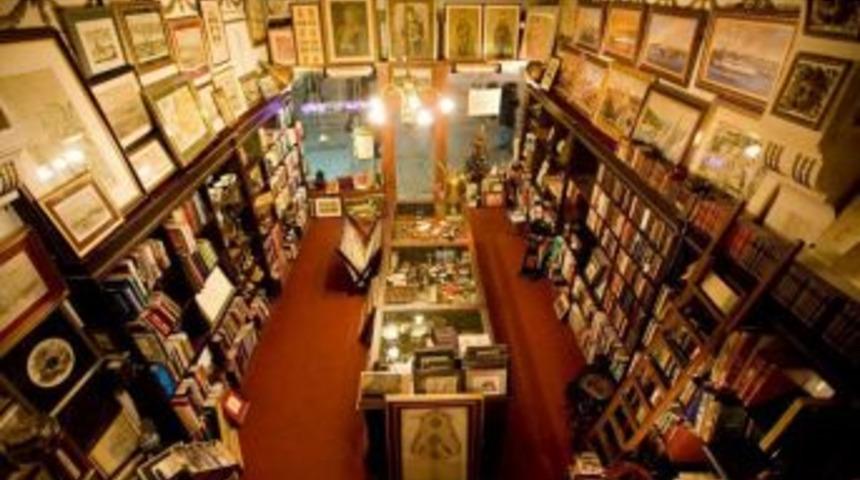 1 Nisan M&uuml;zayedesi&rsquo;ne Sultan Abd&uuml;lhamidhan Damgası