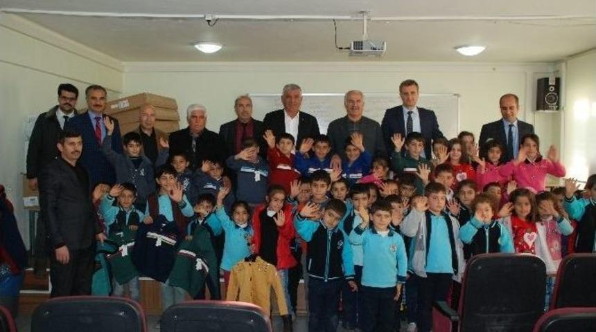 Atso&rsquo;dan &Ouml;ğrencilere Giyim Yardımı