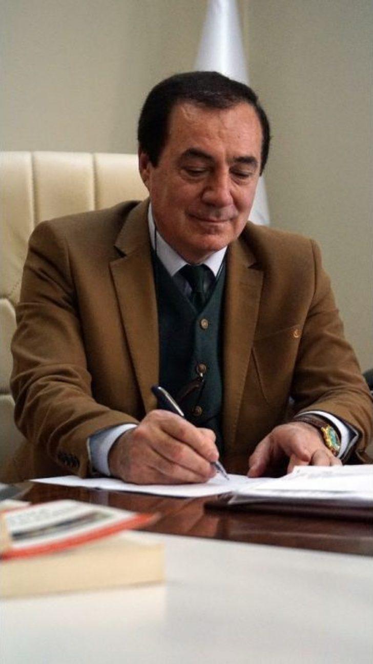 Prof. Dr. Ayhan Aydın 13. Kitabı İçin Hazırlıklara Başladı G2