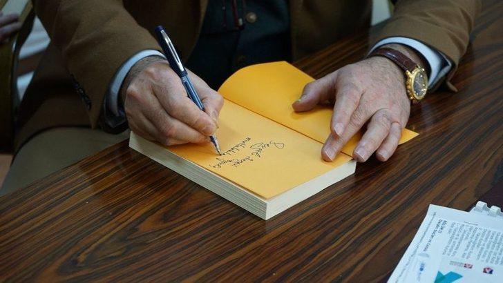 Prof. Dr. Ayhan Aydın 13. Kitabı İçin Hazırlıklara Başladı G4