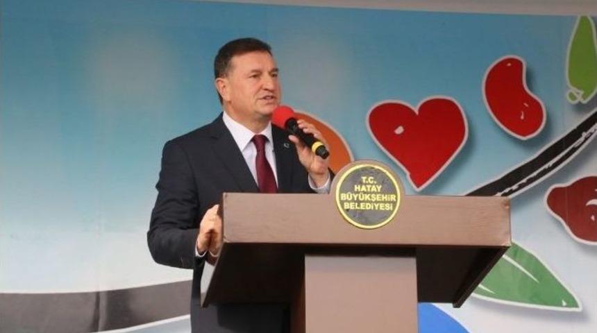 Türkmen Beyi Heykeli Dörtyol’da Yerini Aldı