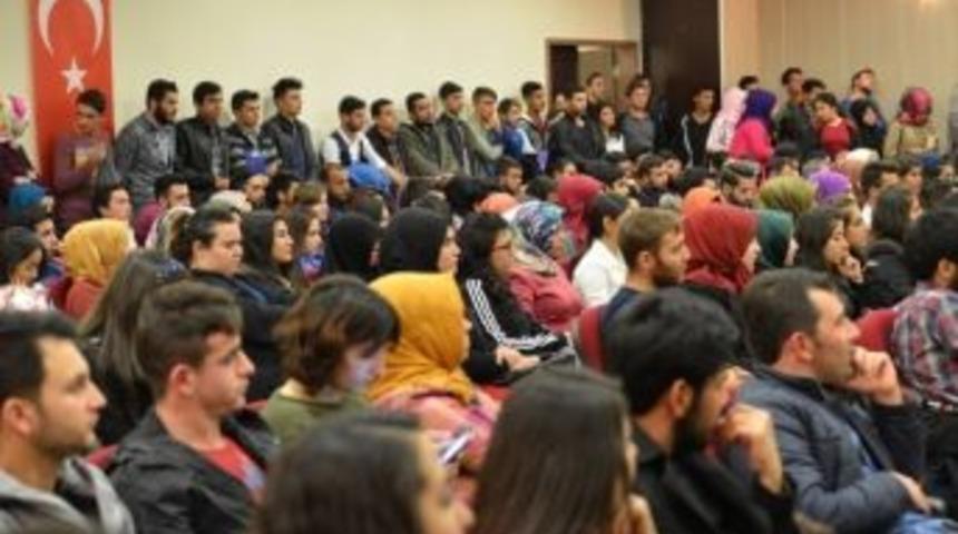 "15 Temmuz Sonrası Ve İslam Coğrafyası" Konferansı