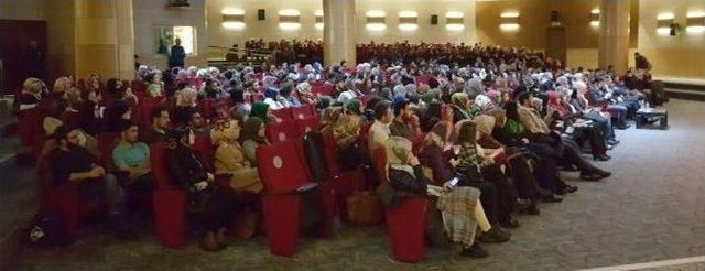 Erzurum Gençlik Meclisi’nden “ortadoğu’nun Sokakları” Paneli