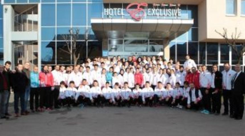 Karateciler Balkanlara &Ccedil;ıkarma Yaptı