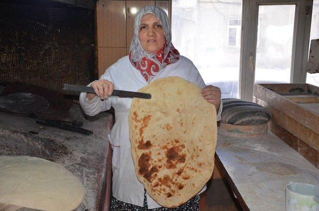 Tandır Evi Kadınların Umut Kapısı Oldu