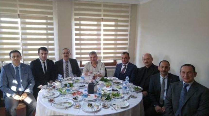 Emniyet M&uuml;d&uuml;r&uuml; Başarılı Polisleri Onurlandırdı