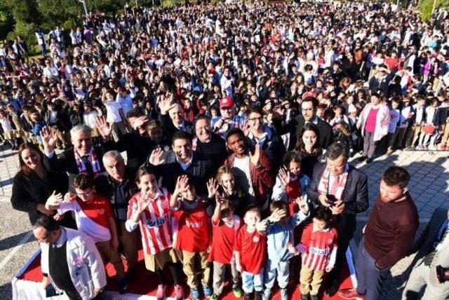 Eto'o: En Büyük Arzum Sayın Cumhurbaşkanıyla Futbol Oynamak