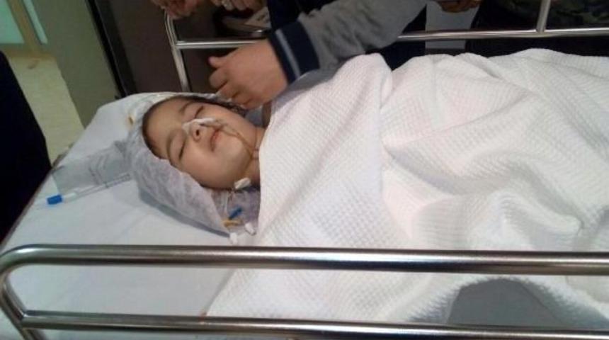 Karaciğer Kanseri 8 Yaşındaki Tuğ&ccedil;e'ye Başarılı Ameliyat