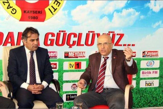 Chp'li Arık: Kayseri’De Sarraflık Yapan Suriyeli Bana, ‘Ben Türk Yani Yabacı Çalıştırmıyorum’ Dedi