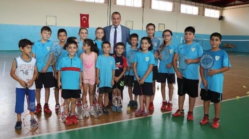 Badmintoncular Milli Takım&rsquo;da M&uuml;cadele Edecek