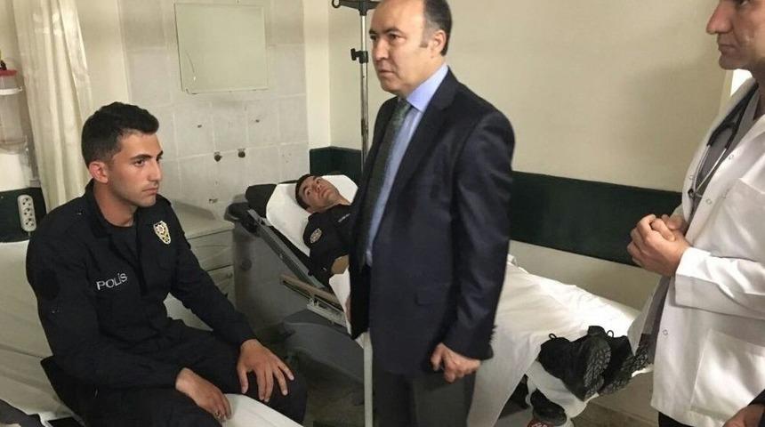 Denizli Valisi Altıparmak, Yaralı Polisleri Ziyaret Etti