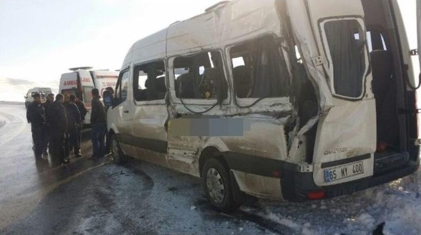 Van&rsquo;da Trafik Kazası: 3 Yaralı