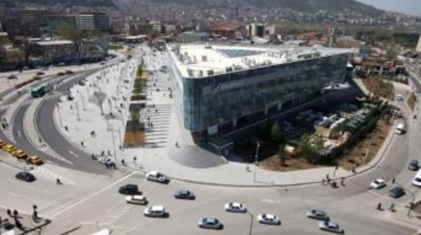 Bursa&rsquo;da İki Avm Kira Bedellerini T&uuml;rk Lirası&rsquo;na &Ccedil;evirdi