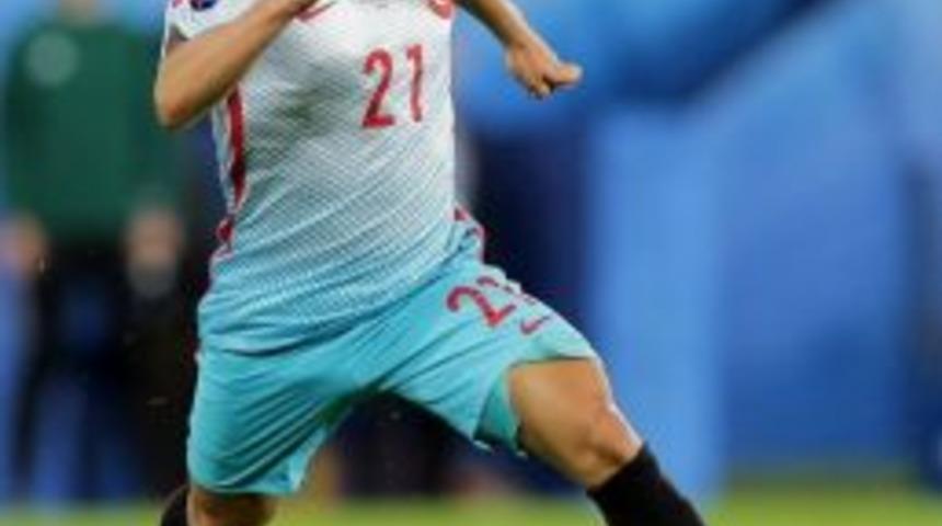 Emre Mor&rsquo;un İnter&rsquo;le Anlaştığı İddia Edildi
