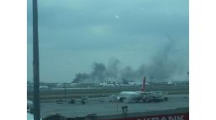 Ara&ccedil; Yangını U&ccedil;aklara Yakın Olunca Heyecan Yarattı