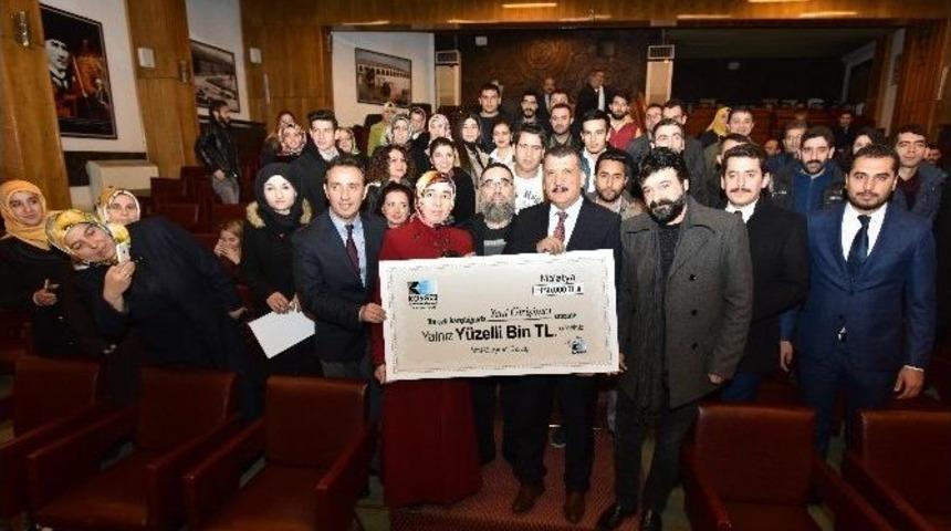 Uygulamalı Girişimcilik Eğitimi Alanlara Sertifikaları Verildi