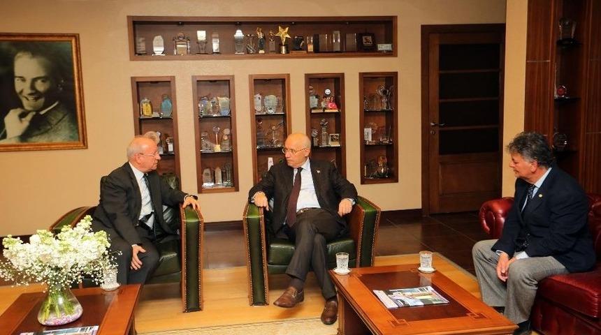 Fenerbeh&ccedil;e&rsquo;den Yenimahalle Belediye Başkanı Fethi Yaşar&rsquo;a Ziyaret