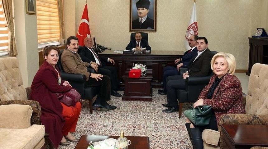 Kızılay Heyetinden Vali Ustaoğlu&rsquo;na Ziyaret