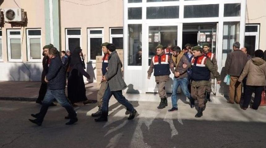 Jandarma G&ouml;&ccedil;menlerin Yerine Ge&ccedil;ti, Organizat&ouml;rleri Yakaladı